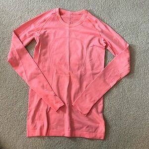 Long sleeve Lululemon top